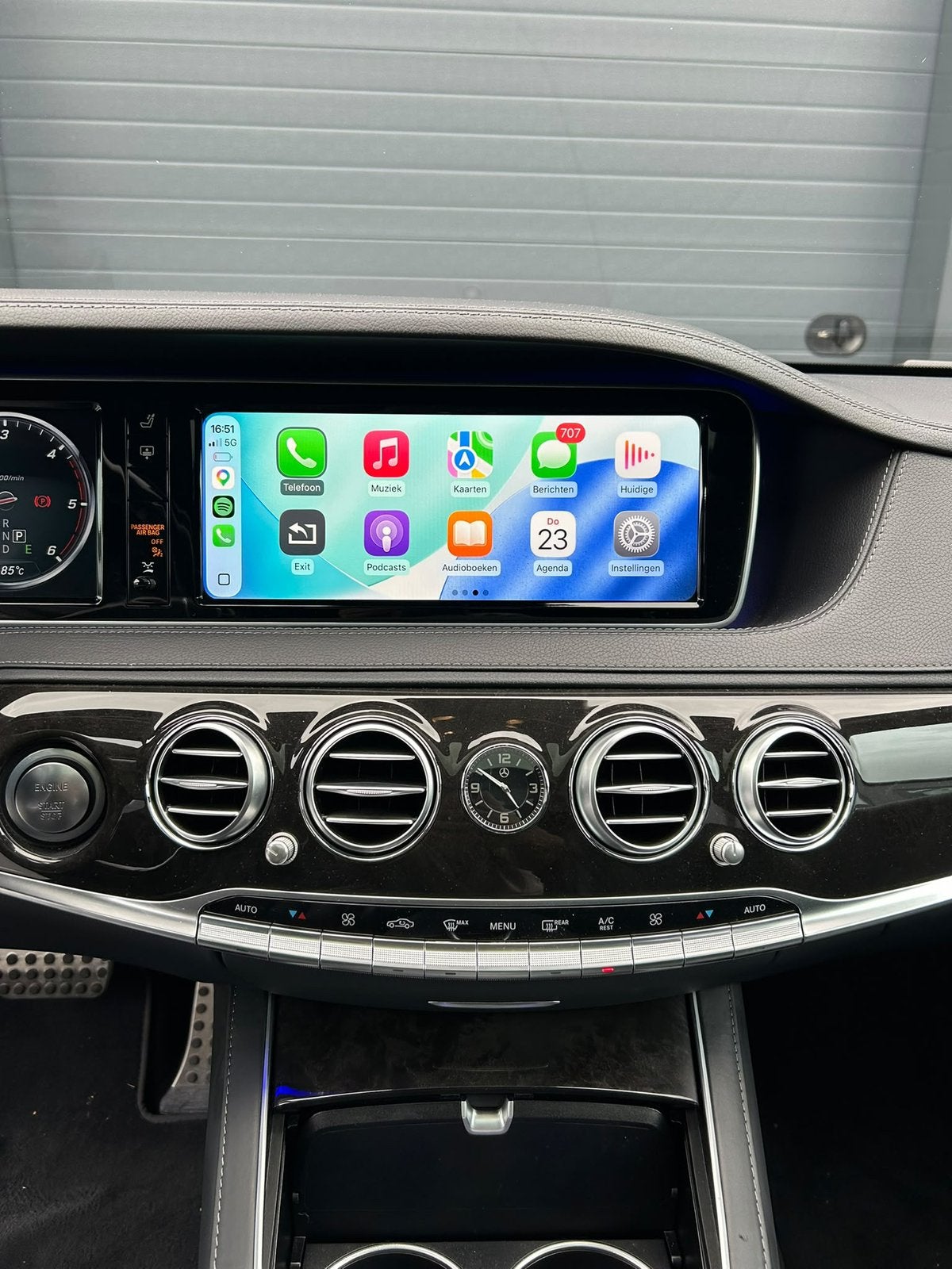 CARPLAY OP OEM SCHERM VOOR ALLE MERKEN, Auto diversen, Ophalen of Verzenden, Zo goed als nieuw