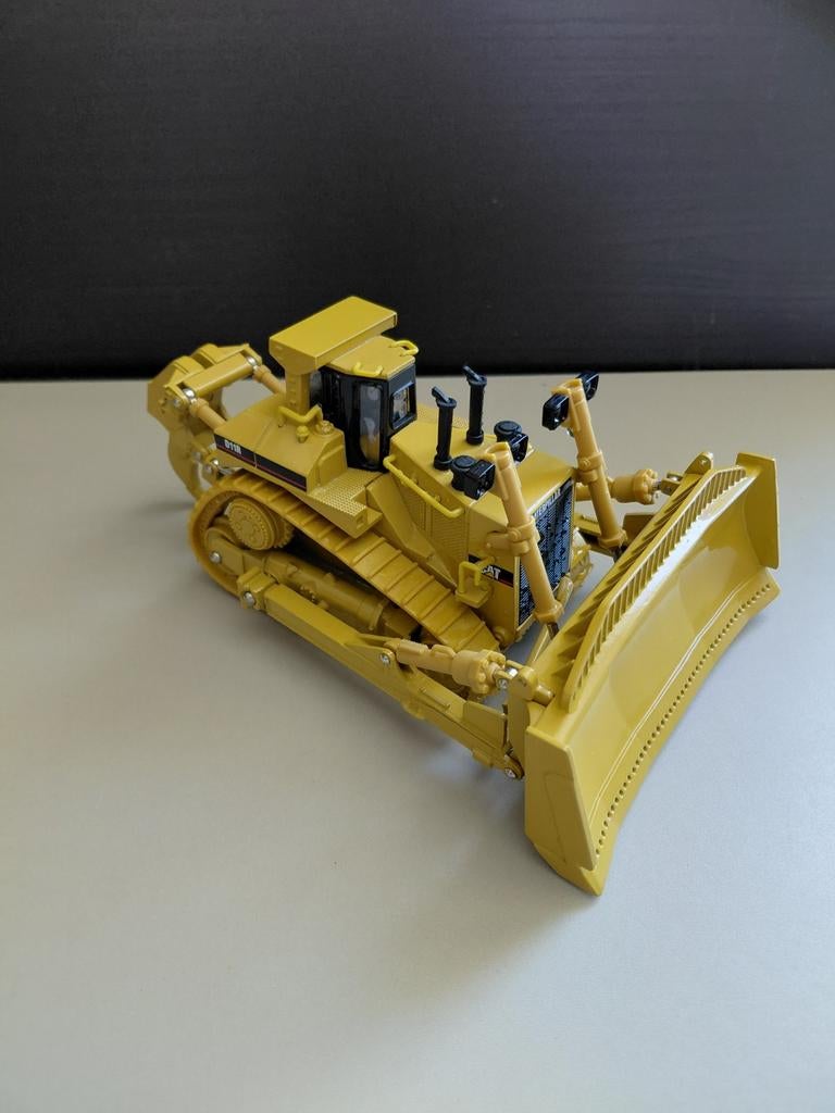 Caterpillar Cat D11R bulldozer ripper Norscot 1/50, Ophalen of Verzenden, Zo goed als nieuw, Hijskraan, Tractor of Landbouw, Overige merken
