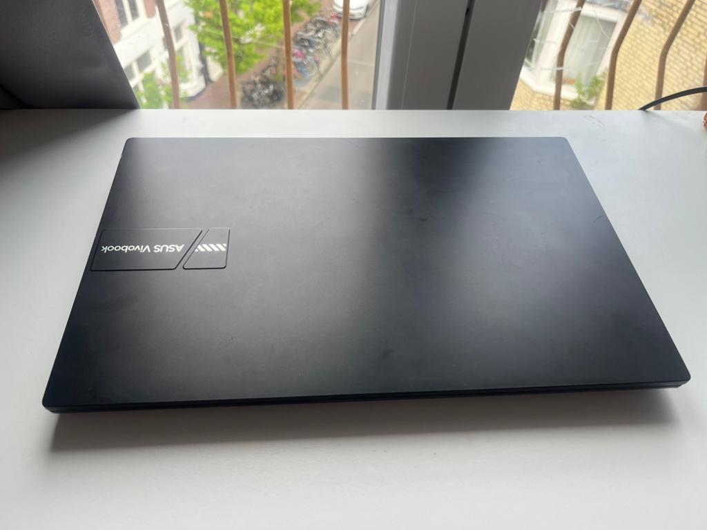 ASUS VivoBook 15 OLED X1505V – i5 – 15.6” OLED – Zwart, Computers en Software, Ophalen of Verzenden, Zo goed als nieuw, SSD, 15 inch