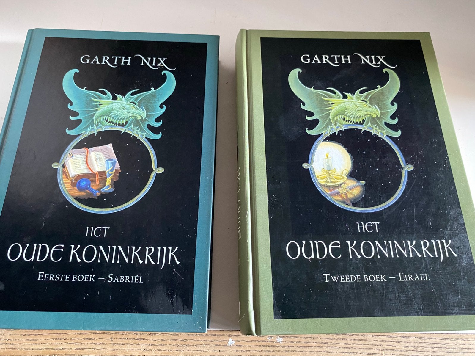 Het Oude Koninkrijk Boeken 1 & 2 - Garth Nix, Ophalen of Verzenden, Zo goed als nieuw