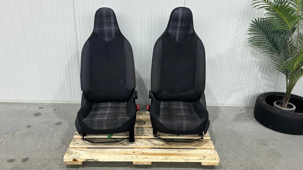 Voorstoelen Peugeot 108 | Citroen C1, Ophalen, Zo goed als nieuw