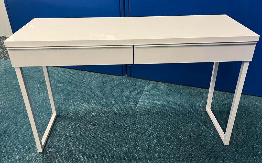 Ikea bureautje Beste Burs glanswit 2 laden, Huis en Inrichting, Bureaus, Ophalen, Zo goed als nieuw