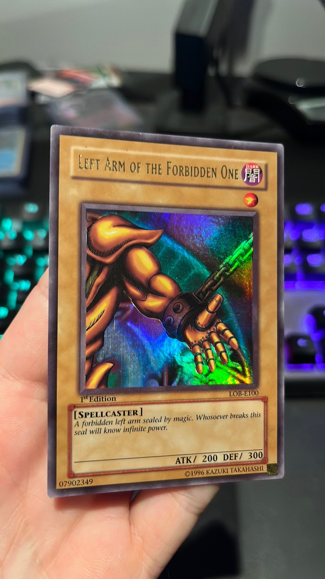Exodia Left arm 1st edition LOB, Ophalen of Verzenden, Zo goed als nieuw