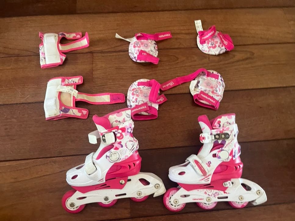 Skeelers meisje maat 25-28 met bescherming, Sport en Fitness, Kinderen, Ophalen of Verzenden, Inline skates 4 wielen, Verstelbaar