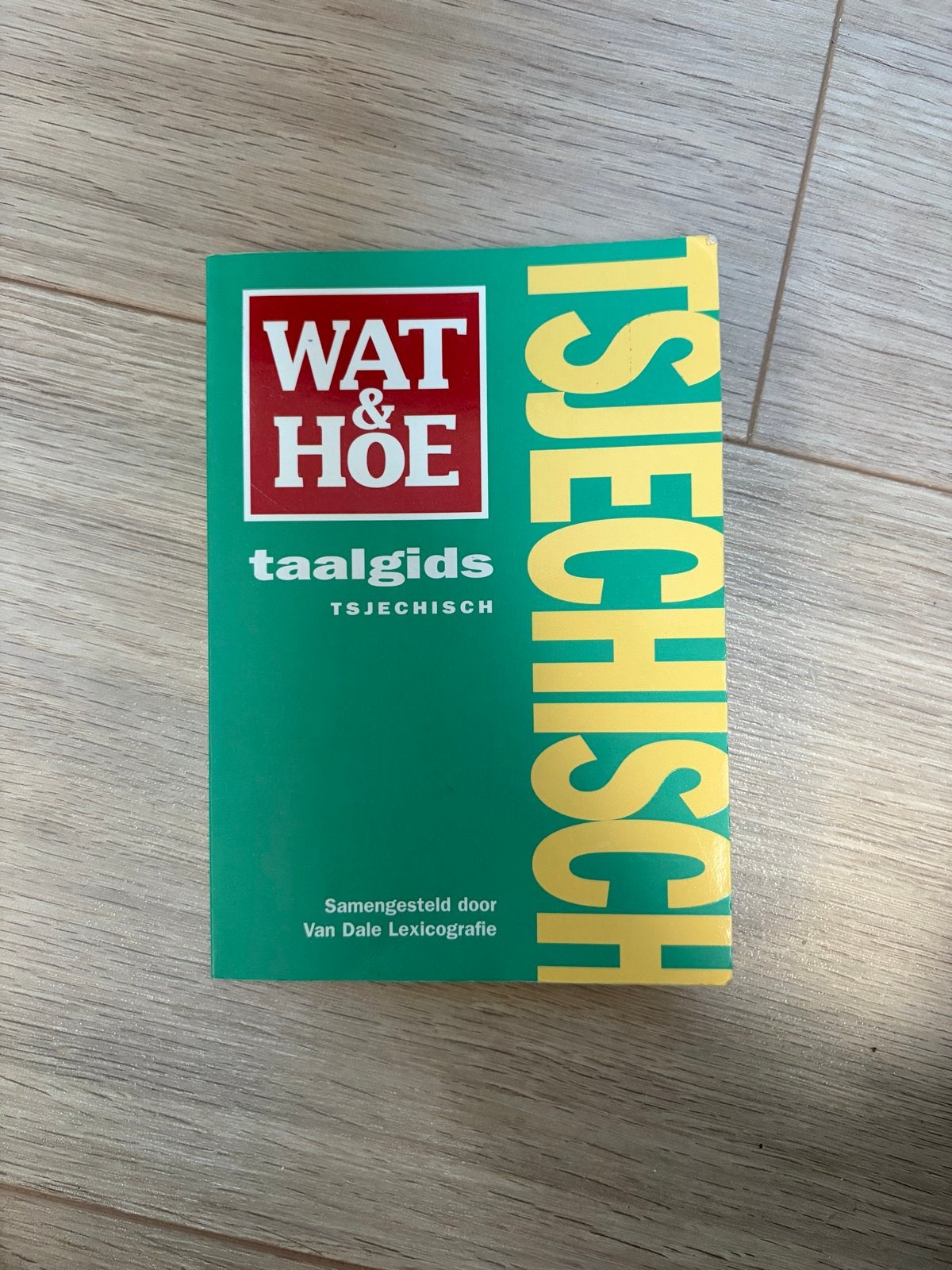 Wat & Hoe Taalgids Tsjechisch - Van Dale Lexicografie, Ophalen of Verzenden, Zo goed als nieuw, Non-fictie