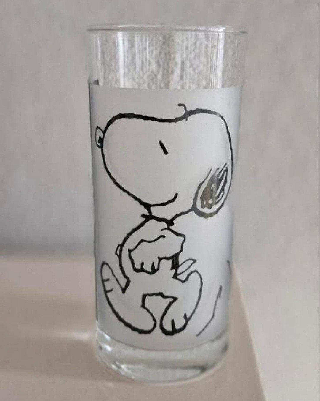 Glas Snoopy, Verzamelen, Glas en Borrelglaasjes, Zo goed als nieuw, Bierglas, Verzenden