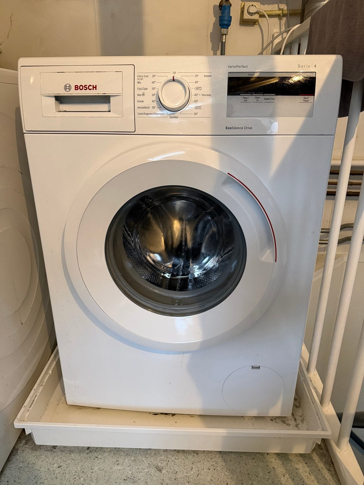 Bosch Serie 4 Wasmachine, Witgoed en Apparatuur, Wasmachines, Ophalen, Gebruikt, 85 tot 90 cm, 1200 tot 1600 toeren