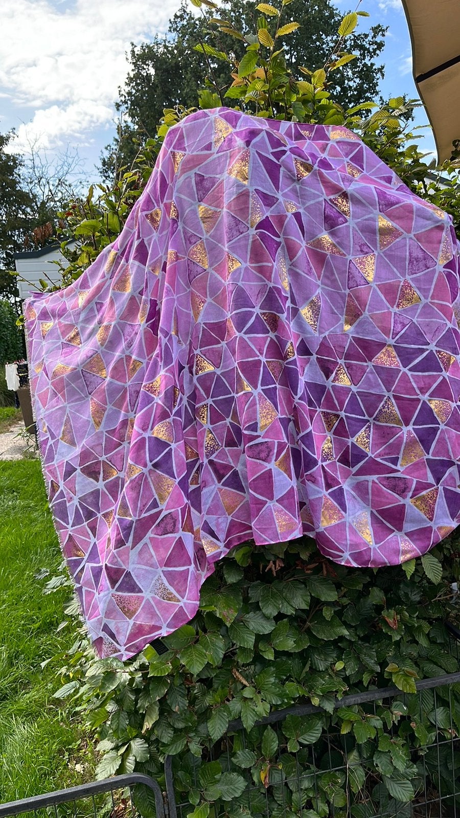 Impuls Fashion 100% polyester royale shawl in rose/violet., Kleding | Dames, Ophalen of Verzenden, Zo goed als nieuw