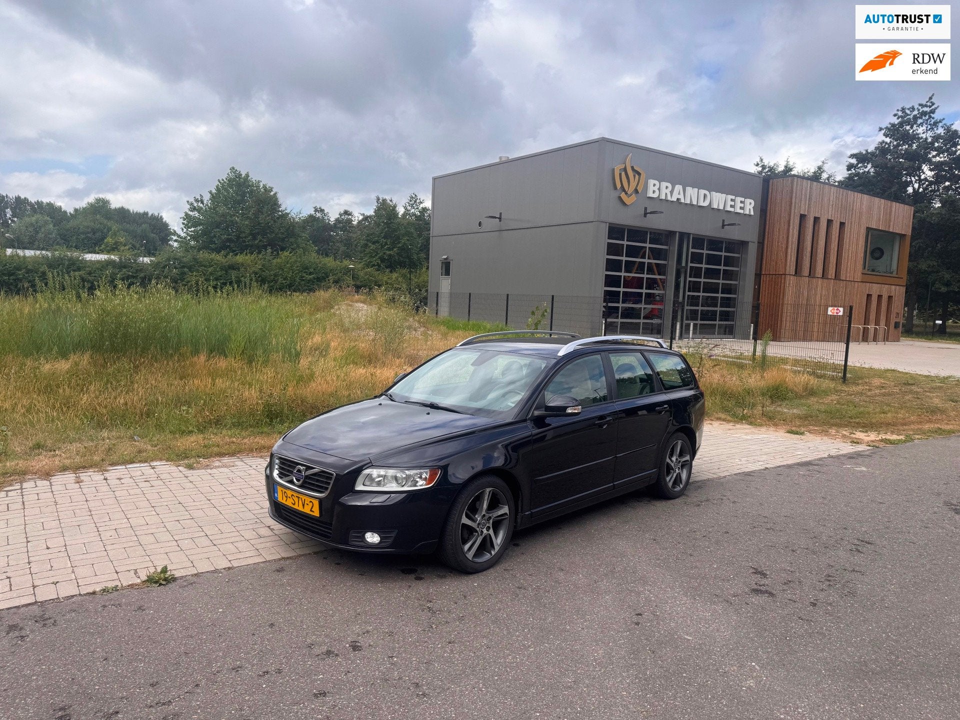 Volvo V50 1.6 D2 S/S Kinetic Clima.Navi.Leder, Auto's, Volvo, Bedrijf, Te koop, V50, ABS, Airbags, Airconditioning, Automatische klimaatregeling