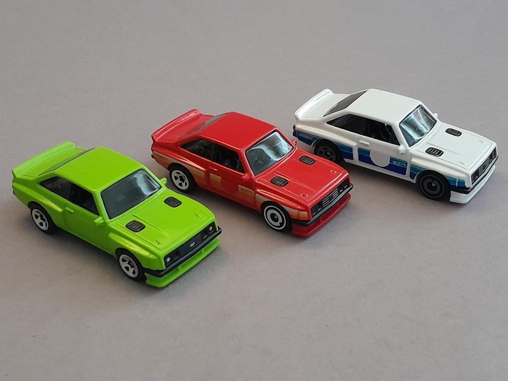 Hotwheels 3x Ford Escort RS2000.        Matchbox e.d., Ophalen of Verzenden, Nieuw, Auto