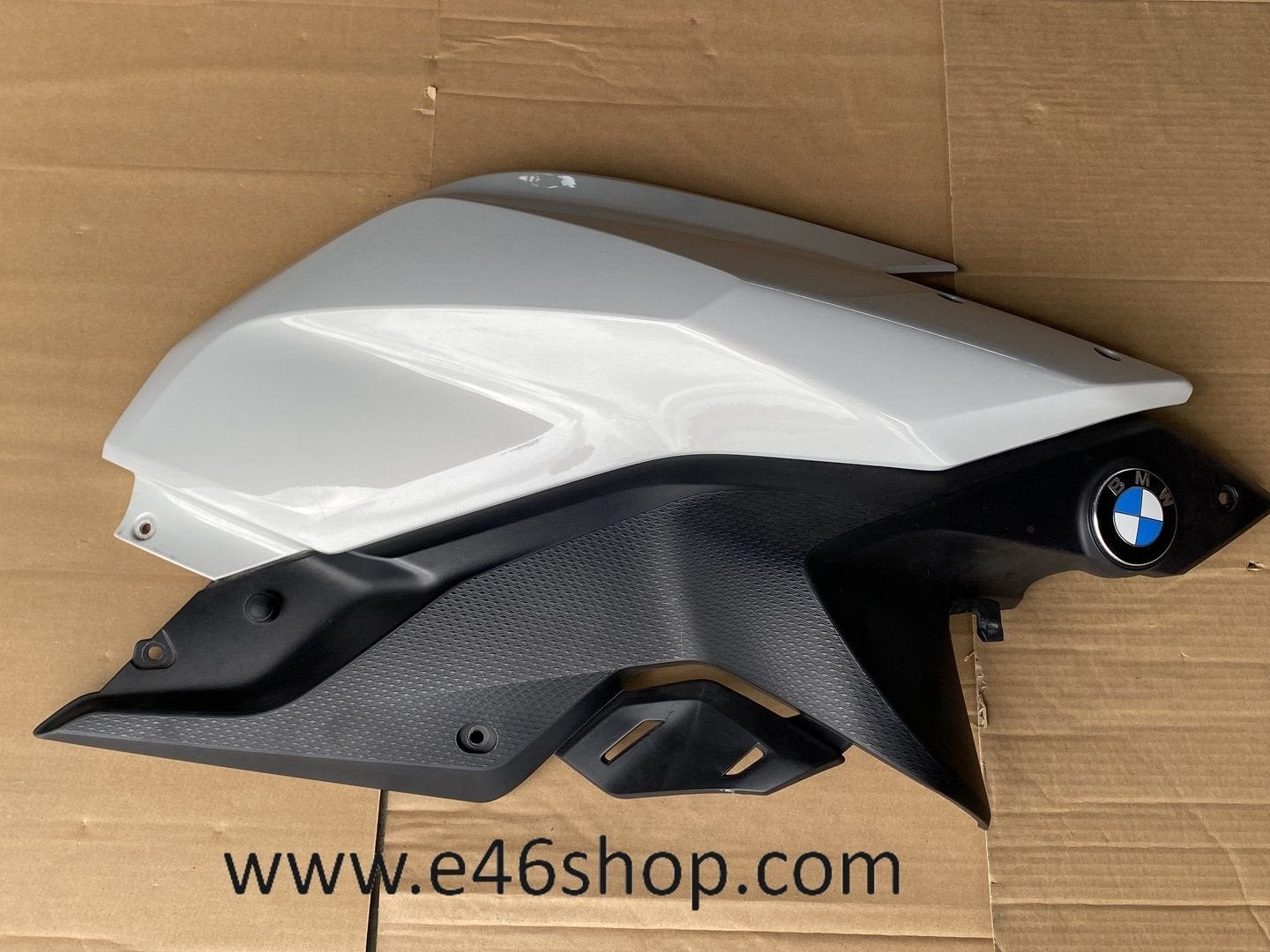 ZIJPANEEL RECHTS BMW R1200RS R1250RS LIGHT GREY 46638545320, Motoren, Onderdelen | BMW, Gebruikt, -, -, Ophalen of Verzenden