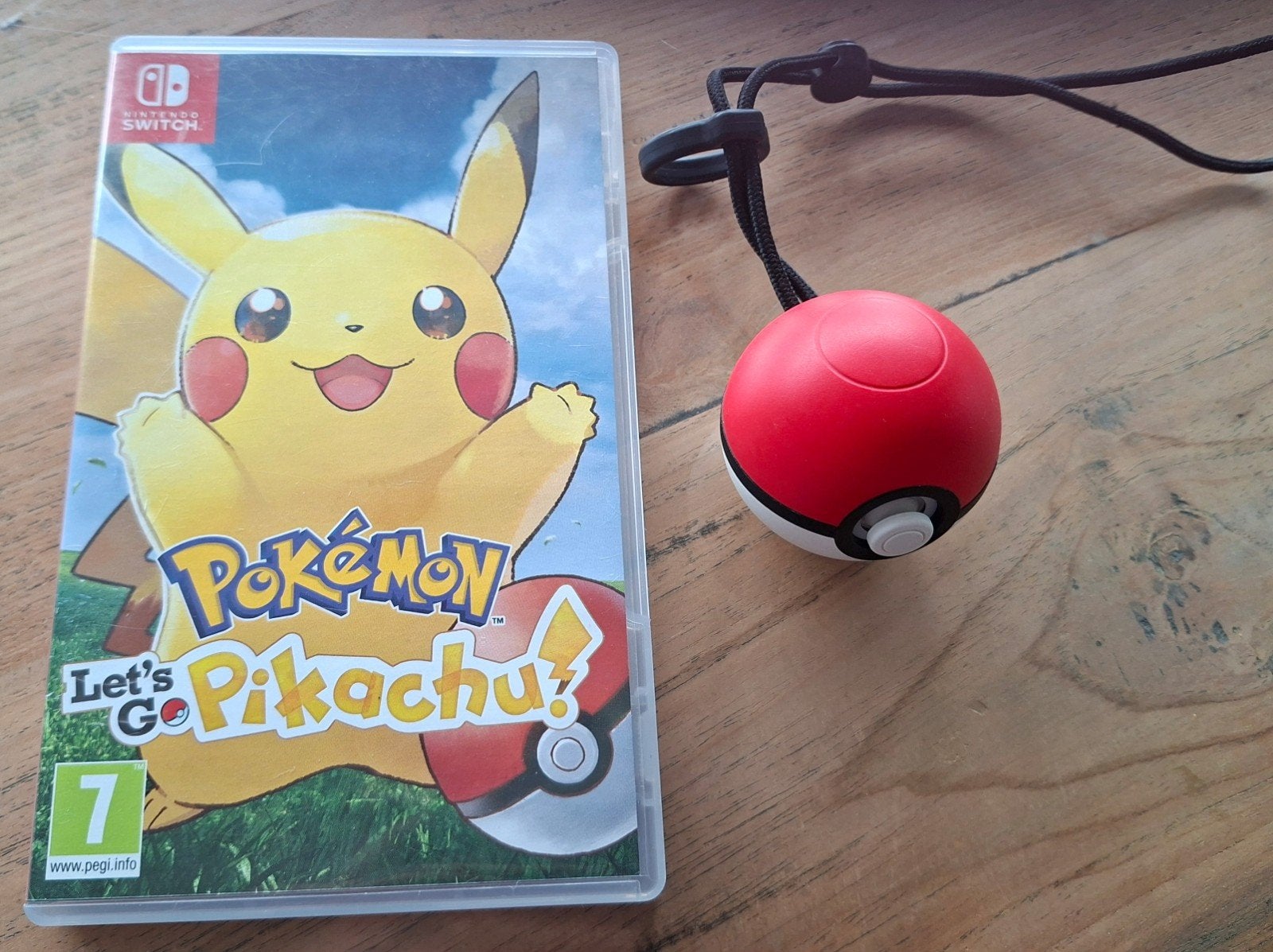 Pokémon: Let's Go, Pikachu! (Nintendo Switch) + Poké Ball +, Spelcomputers en Games, Games | Nintendo Switch, 2 spelers, Ophalen of Verzenden