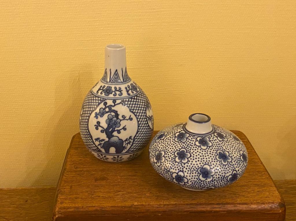 Vaasje met blauwe Aziatische decoratie *Nous deux*, Ophalen of Verzenden