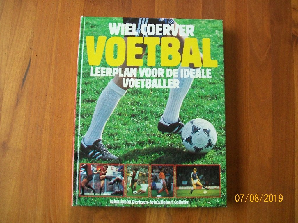 Wiel Coerver - Voetbal Leerplan voor de Ideale Voetballer, Verzenden, Zo goed als nieuw, Overige binnenlandse clubs, Boek of Tijdschrift