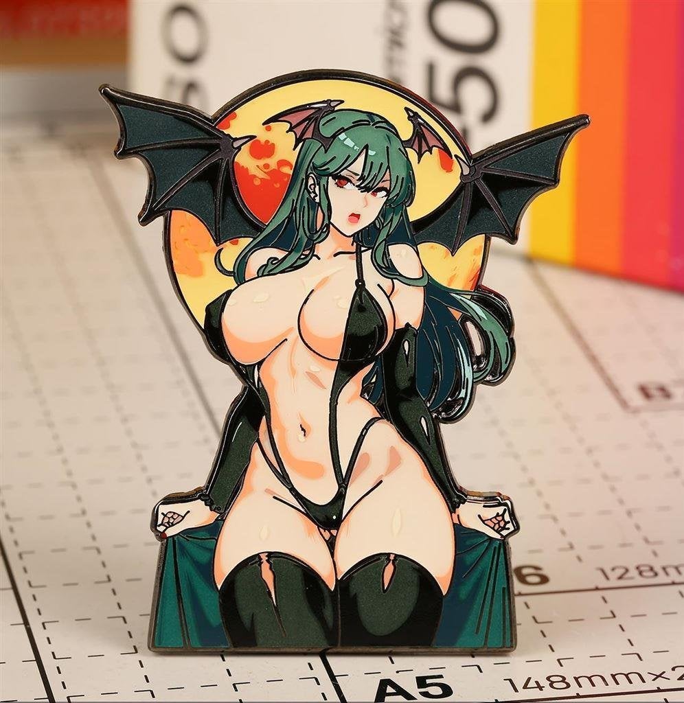 Morrigan Aensland Designer Waifu Pin Darkstalkers, Verzenden, Kuifje, Nieuw, Beeldje of Figuurtje