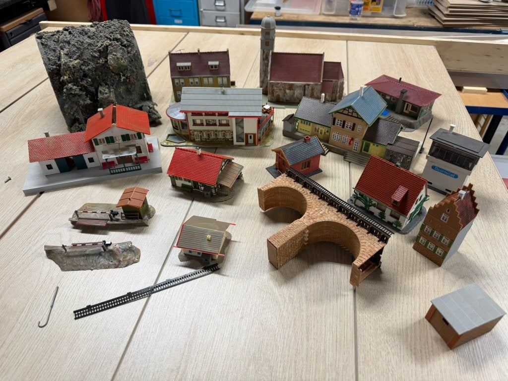Verzameling modelbouw huisjes, Hobby en Vrije tijd, Modelbouw | Figuren en Diorama's, Ophalen, Gebruikt, -, -