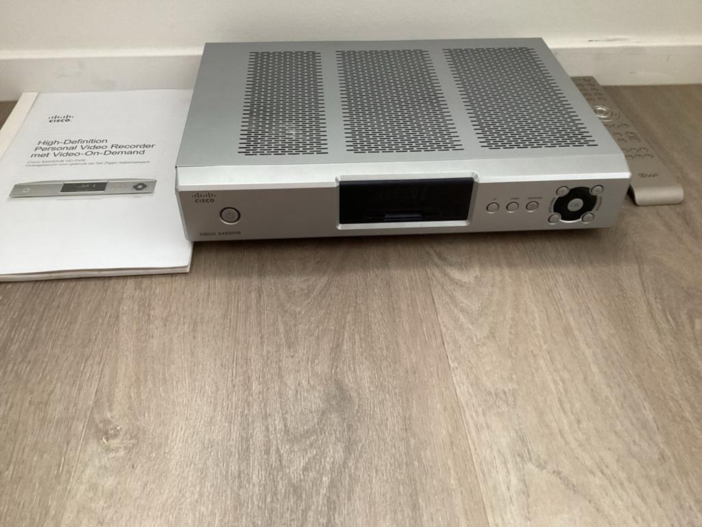 Cisco 8455DVB HD PVR - High-Definition Personal Video Record, Ophalen of Verzenden, Gebruikt, Harddiskrecorder