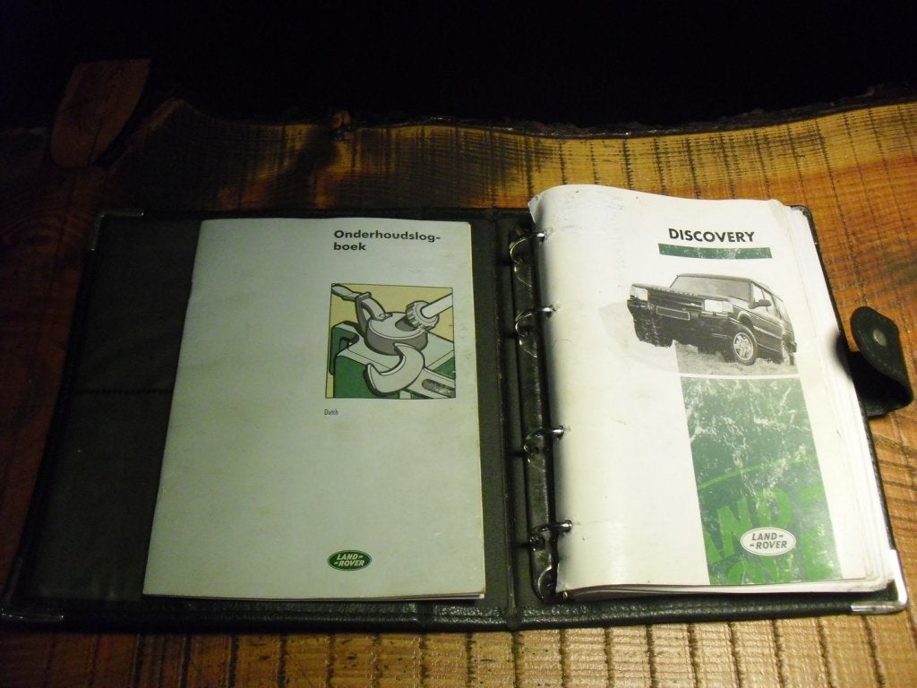 Discovery 1 3.9 V8 instructieboek 137 met map Nederlands, Auto diversen, Ophalen of Verzenden