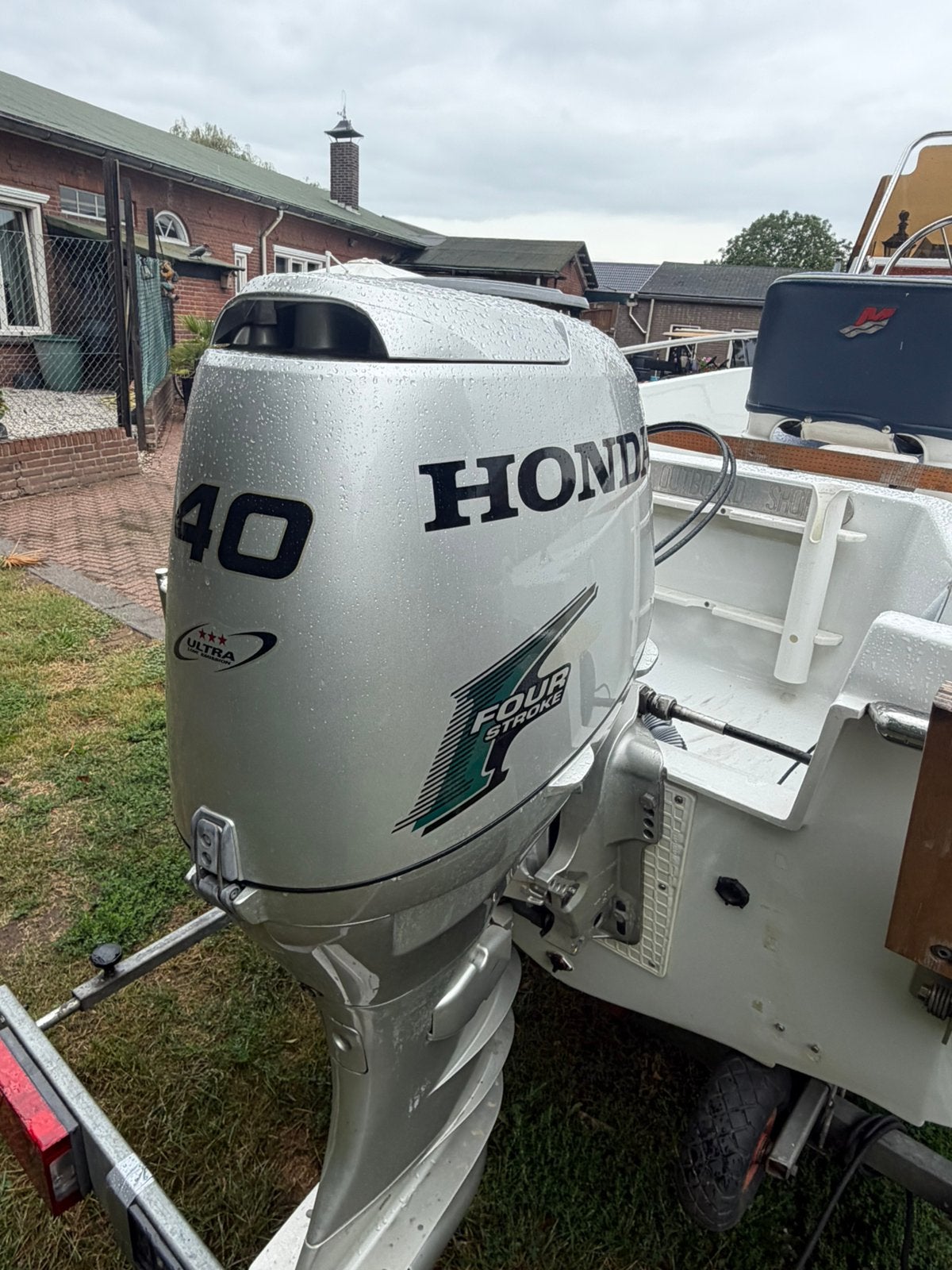 Elan 450 honda 40pk snelvarend koopje weg is weg, Watersport en Boten, Ophalen of Verzenden, Elektrische start