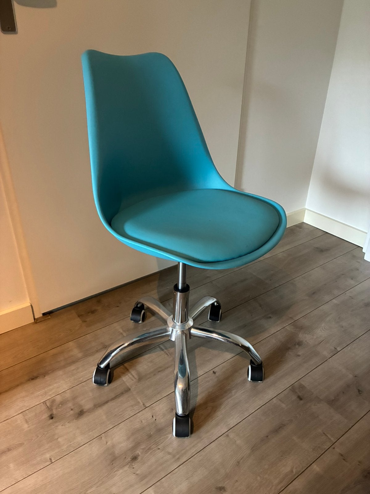 Blauwe / turquoise bureaustoel, Ophalen, Zo goed als nieuw, Blauw