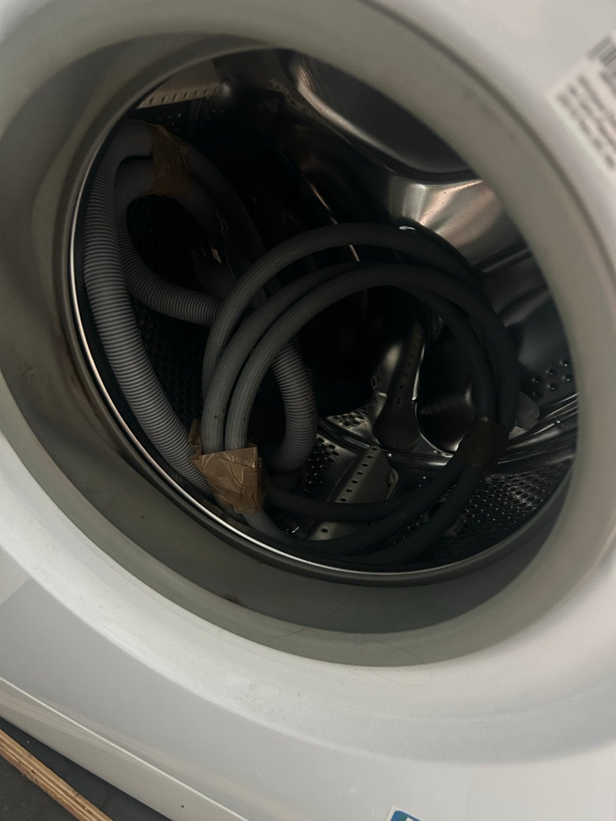 Indesit Wasmachine - Compact en Efficiënt, Witgoed en Apparatuur, Ophalen, 4 tot 6 kg, 85 tot 90 cm, Minder dan 1200 toeren