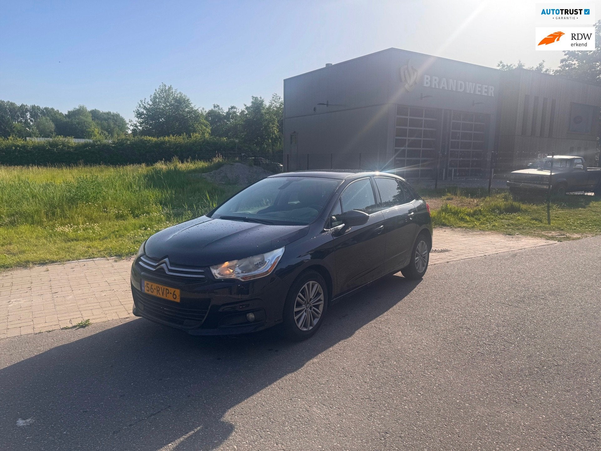 Citroen C4 1.6 HDi Ligne Business Clima.Navi, Auto's, Voorwielaandrijving, Gebruikt, Zwart, Origineel Nederlands