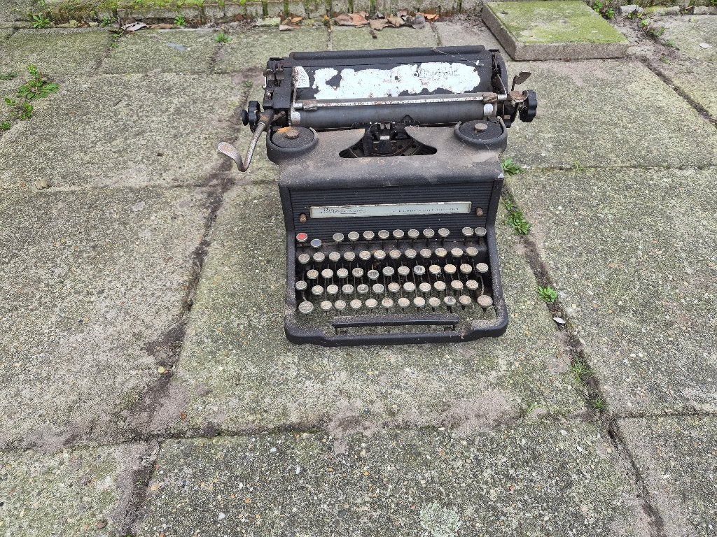 Olivetti typemachine circa 1925 | Restauratie nodig, Diversen, Typemachines, Ophalen, Gebruikt
