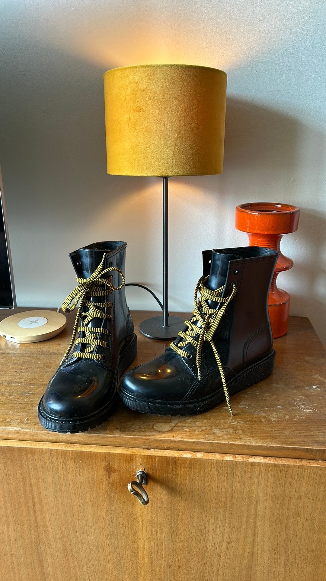 Stoere regen laarzen rain boots 40 kistjes regenlaarzen, Zwart, Ophalen of Verzenden, Regenlaarzen, Zo goed als nieuw