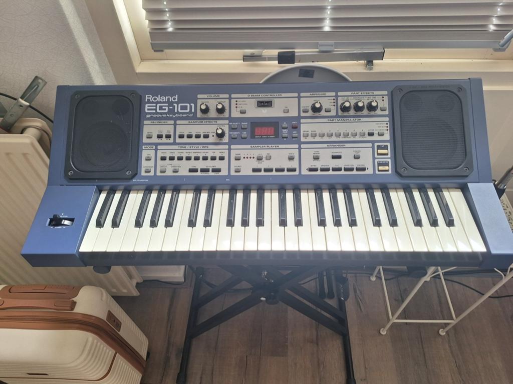 Roland EG-101 Groove Keyboard., Muziek en Instrumenten, Ophalen, 61 toetsen, Roland, Midi-aansluiting