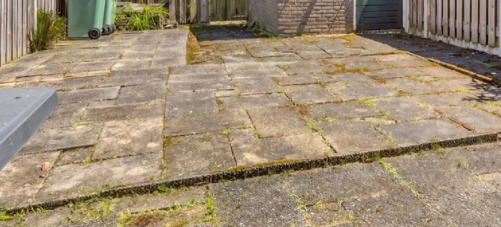 Gratis Betonnen tuintegels - 65m2 tot 75m2, Doe-het-zelf en Verbouw, Ophalen, Overige materialen, Gebruikt, Minder dan 20 cm