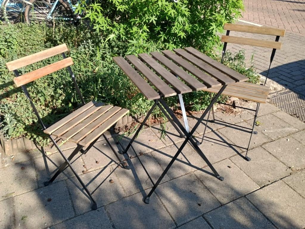 TÄRNÖ Opklapbare tafel en stoelen, Zo goed als nieuw, Tuinset, Hout, Eettafel