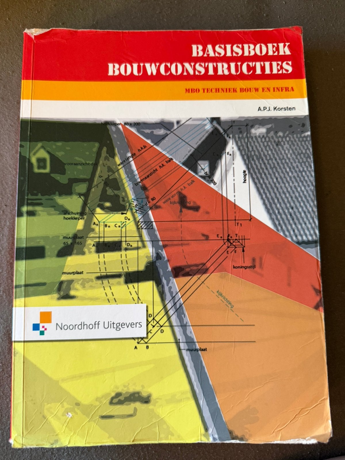 Basisboek vouwconstructies, Boeken, Ophalen of Verzenden, Gelezen, Bouwkunde