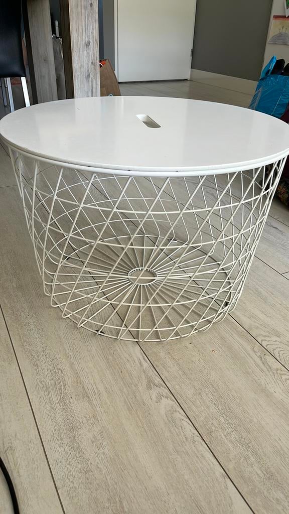 Kvistbro ikea mand/ bijzettafeltje, Huis en Inrichting, Tafels | Bijzettafels, Minder dan 55 cm, Gebruikt, Rond, Ophalen