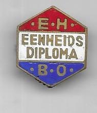 EMAILE E.H.B.O. BROCHE SPELD ROOD WIT BLAUW EENHEIDSDIPLOMA, Verzamelen, Ophalen of Verzenden, Gebruikt, Merk, Speldje of Pin