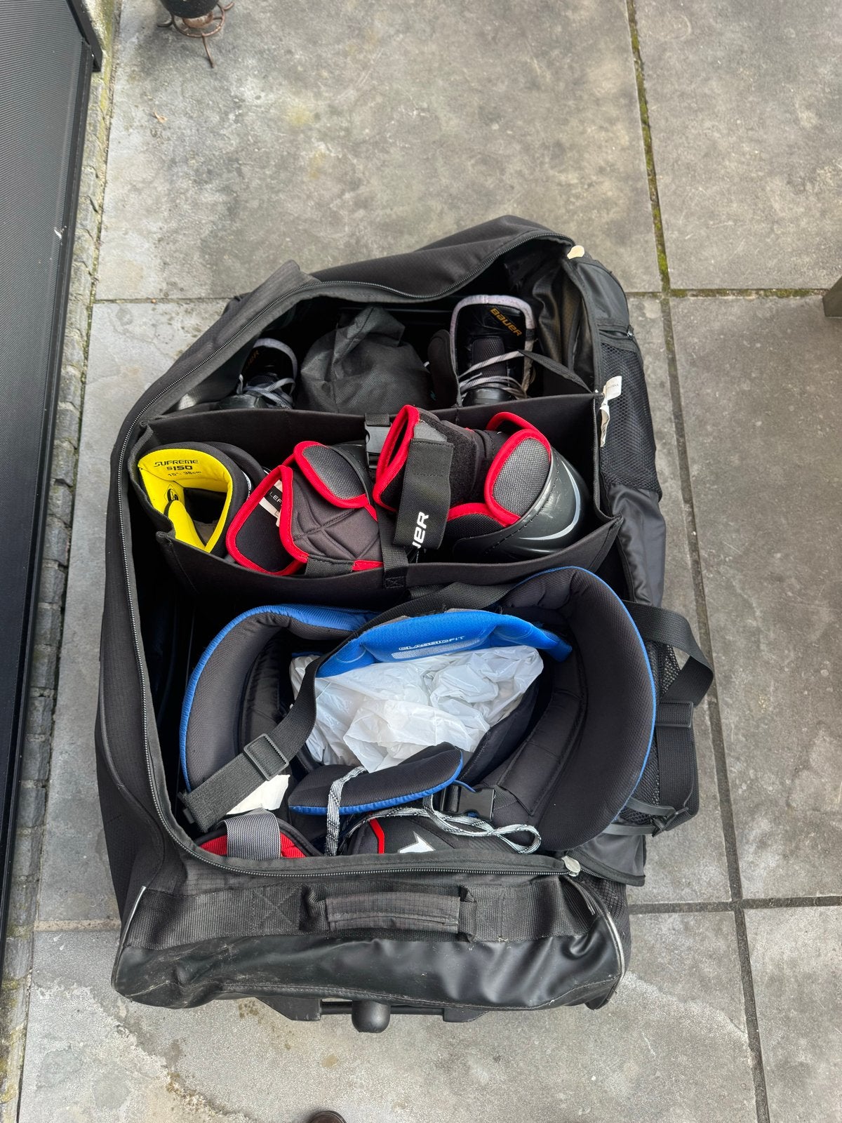 Complete ijshockey uitrusting XL zo goed als nieuw, Sport en Fitness, Ophalen of Verzenden, Gebruikt, Bescherming