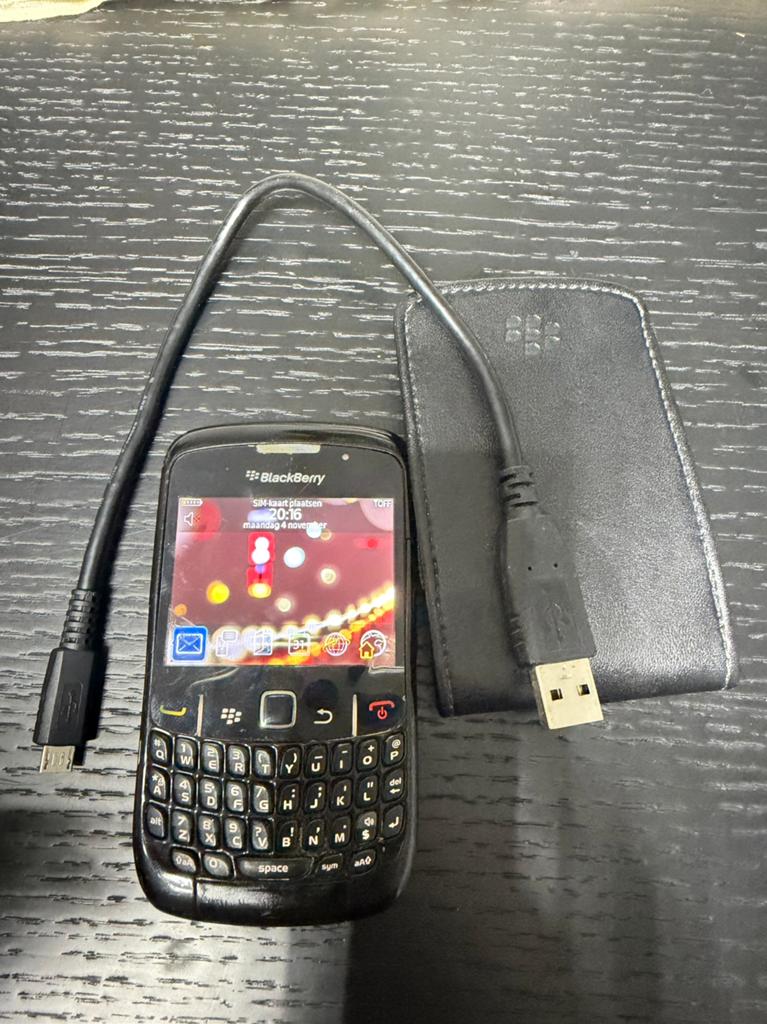 Blackberry Curve, Telecommunicatie, Ophalen, Zo goed als nieuw, Zwart