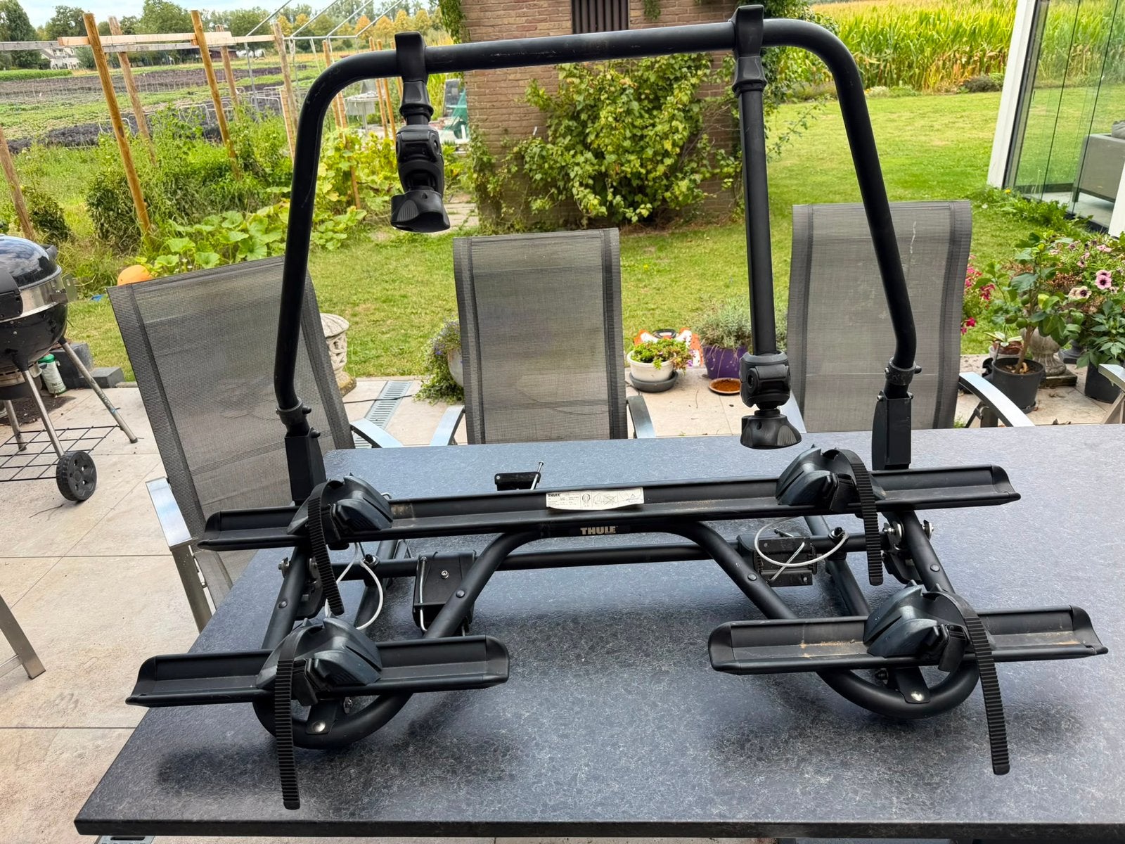 Thule Superb XT Black Kantelbare Fietsendrager voor Caravan, Ophalen, Zo goed als nieuw