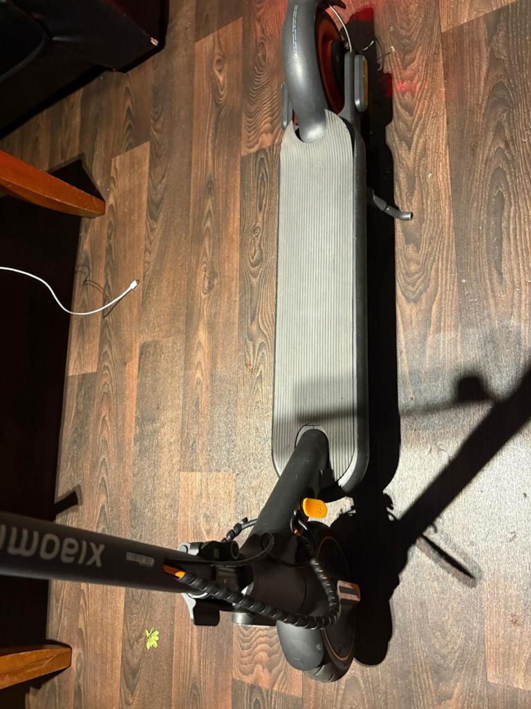 Xiaomi elektrische step - Zo goed als nieuw, incl. lader, Fietsen en Brommers, Steps, Ophalen of Verzenden, Zo goed als nieuw