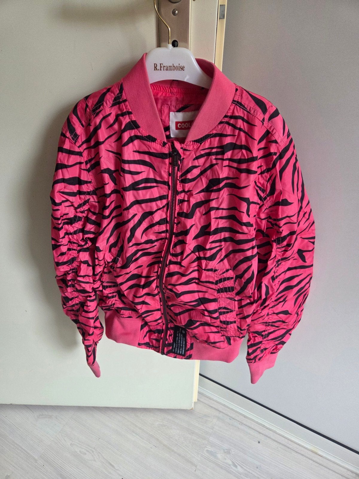 Coolcat Roze Tijgerprint Bomberjack Maat 146/152, Ophalen, Gebruikt, Meisje, Coolcat