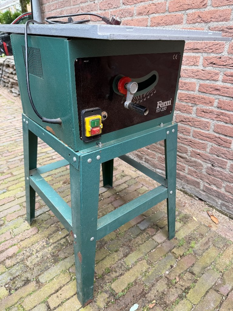 Zaagtafel Ferm FZT-250, Ophalen, Gebruikt, Cirkelzaag, Ferm
