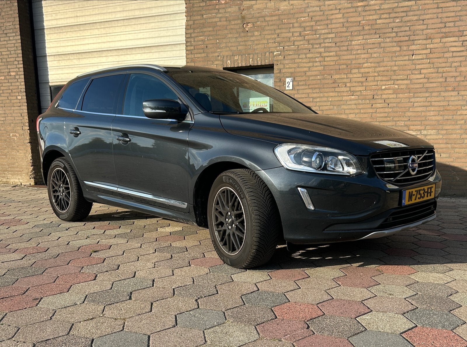 ‼️ Volvo XC60 2.0 D4 2017 btw auto met nieuwe APK‼️, Voorwielaandrijving, 1608 kg, 1969 cc, Zwart