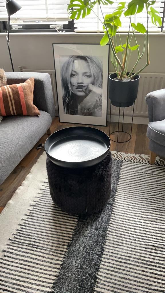 Riviera Maison hocker poef bijzettafel zwart, Huis en Inrichting, Banken | Voetenbanken en Poefen, Ophalen, Rond, Minder dan 50 cm
