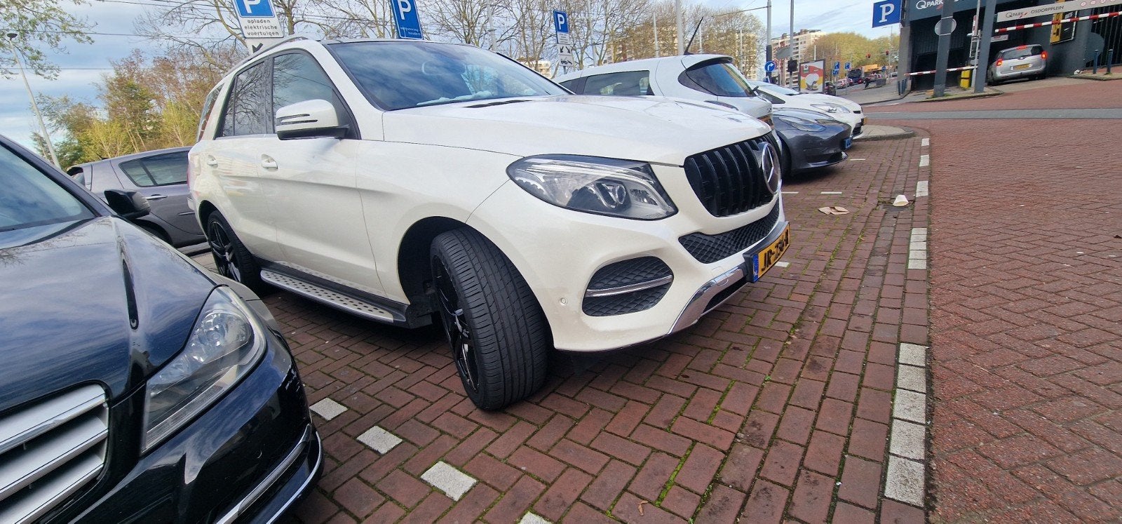 GLE 500e 442pk 4MATIC 7G-TRONIC Plus, panorama, FULL OPTIONS, Auto's, Mercedes-Benz, Automaat, 2365 kg, 2000 kg, GLE