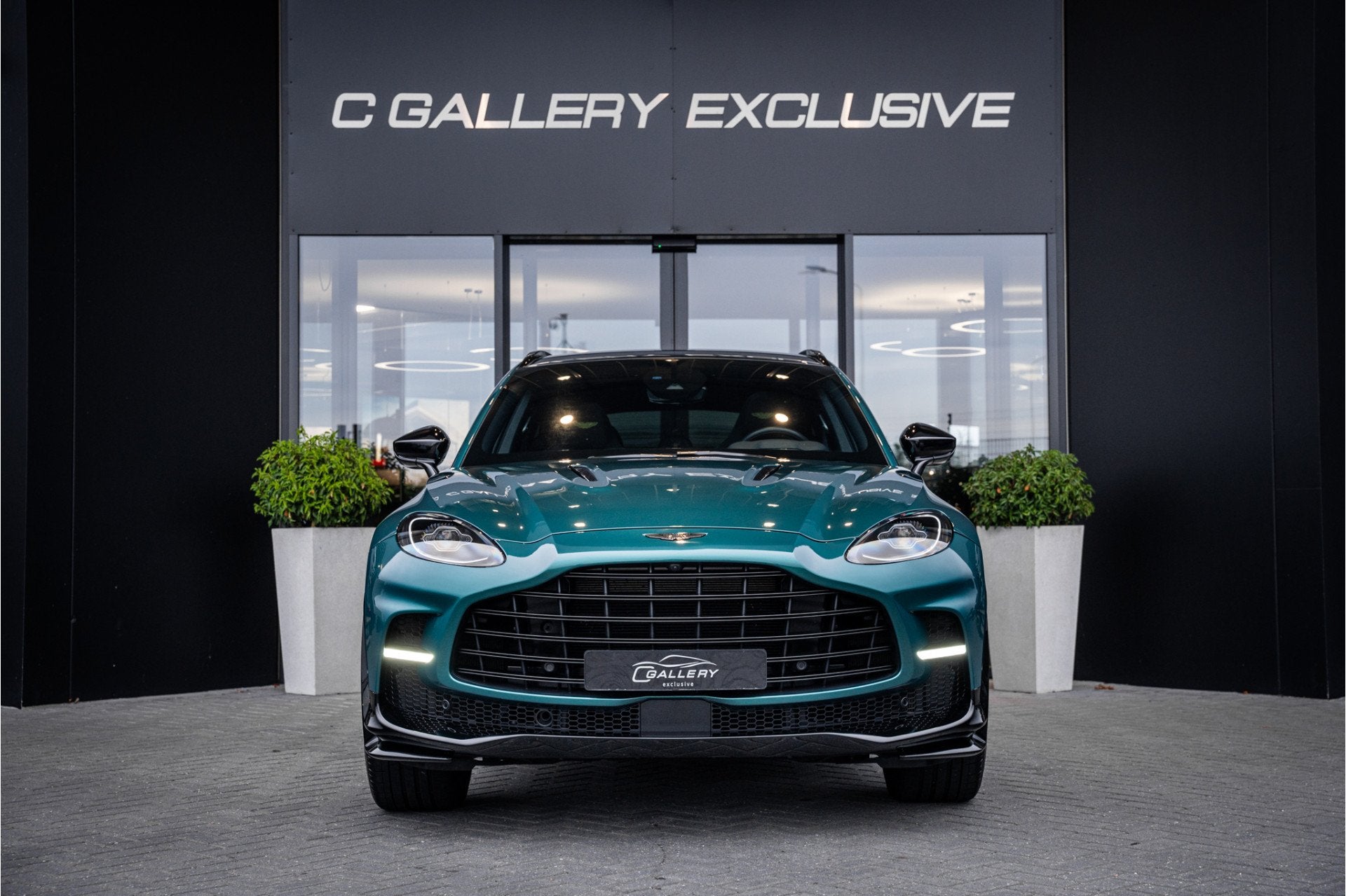 Aston Martin Dbx 4.0 V8 707 - BTW Auto | Panorama | Carbon |, Auto's, Aston Martin, Dealer onderhouden, Gebruikt, 2245 kg, Adaptive Cruise Control