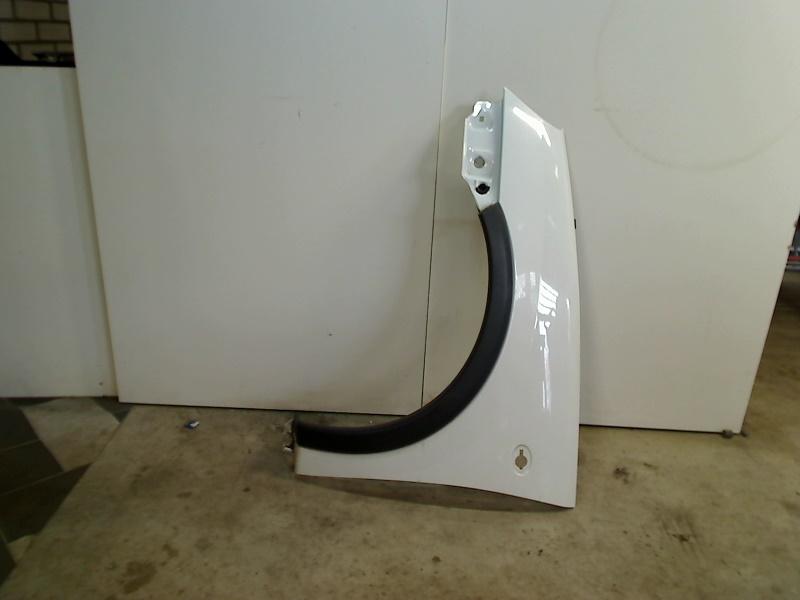 Spatbord Links Voor Opel Corsa C (F08/68) (2000-09/2009-12), Gebruikt, Bahnhofsplatz, Rüsselsheim am Main 65423, , Duitsland, Opel