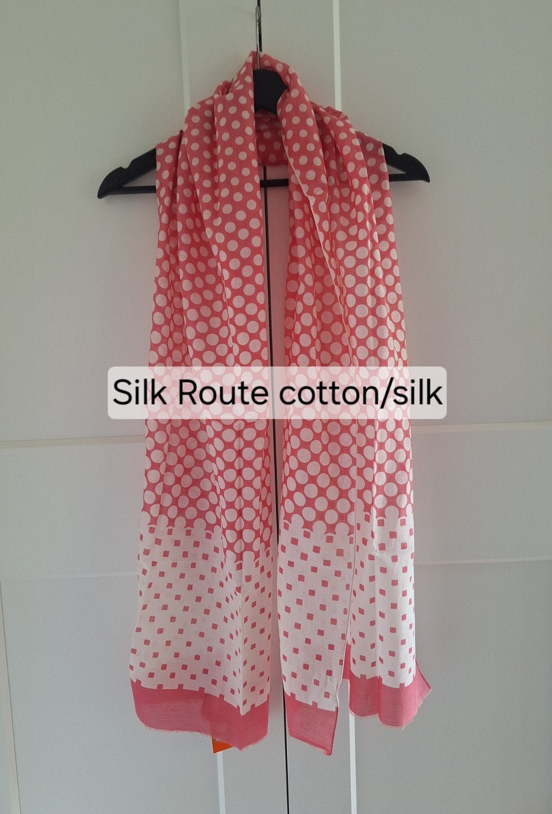 Silk Route wit met roze zomer sjaal katoen met zijde, Nieuw, Ophalen of Verzenden, Sjaal, Maat 42/44 (L)