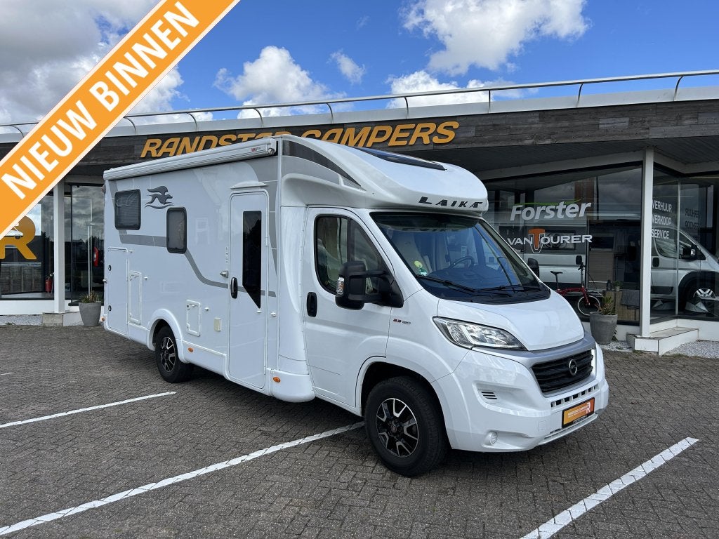 Laika Kosmo 209 enkele bedden + hefbed, ABS, Omvormer, Ringverwarming, Fiat