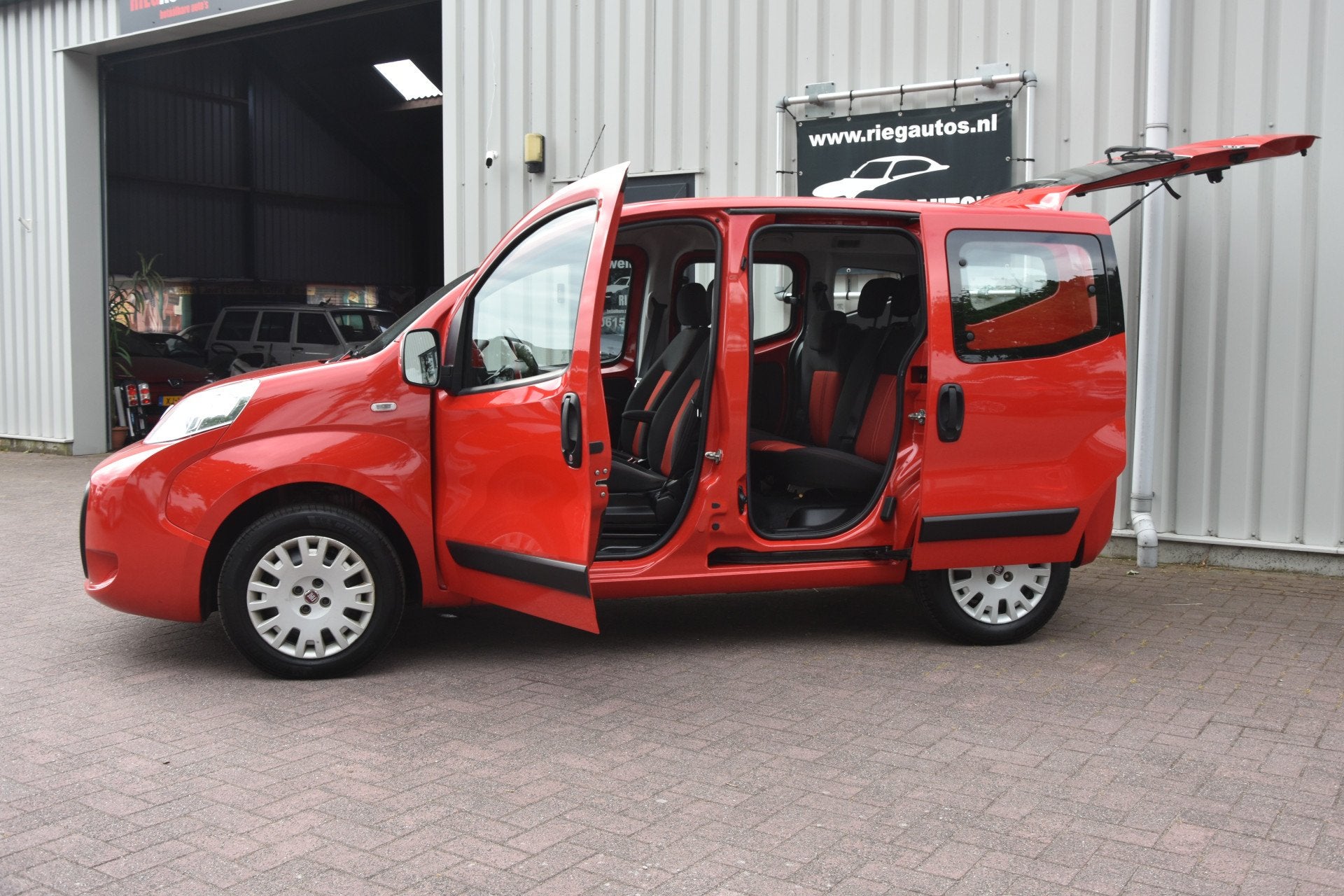 Fiat Qubo 1.3 M-Jet MyLife Uniek! (bj 2012), Voorwielaandrijving, Euro 5, Gebruikt, 4 cilinders