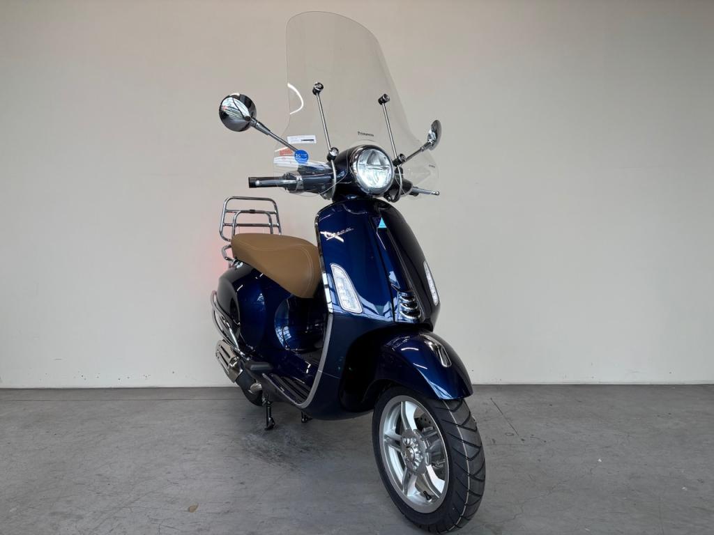 Vespa Primavera Deep Blue (donker blauw) NIEUW 0 KM