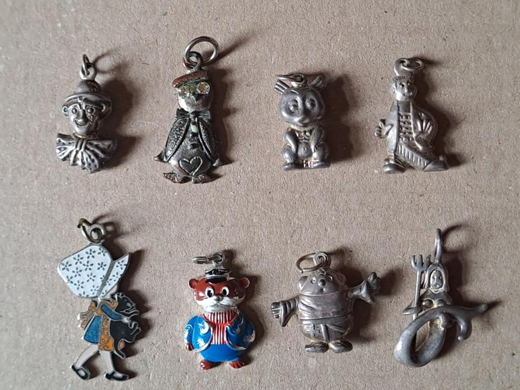 Bedels Holly Hobbie Bereboot Zeemeermin Clowns Pinguin Beer, Overige merken, Ophalen of Verzenden, Zo goed als nieuw, 4 bedels of meer